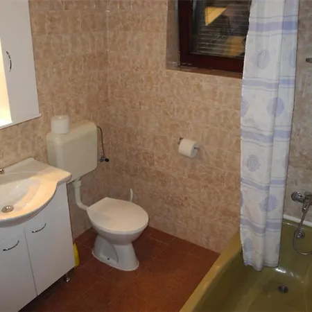 Elma 21 Pax Groundfloor Apartment Crikvenica