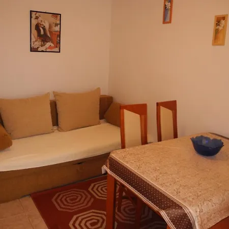 Apartment Elma 21 Pax Groundfloor Crikvenica